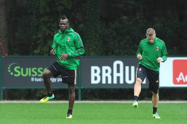 MARIO BALOTELLI, IGNAZIO ABATE MILAN 2013-14 ALLENAMENTO CHAMPIONS LEAGUE 30-09-2013