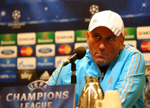 Montag 30.09.2013, Saison 2013 2014, UEFA Champions League, Pressekonferenz im Presseraum des Dortmunder Signal Iduna Parks vor dem Spiel zwischen dem BVB Borussia Dortmund und Olympique de Marseille, Trainer Elie Baup (OM)