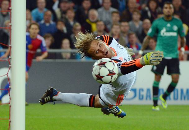 01.10.2013, xjhx, Fussball Champions League, FC Basel - FC Schalke 04, v.l. Timo Hildebrand (FC Schalke 04)