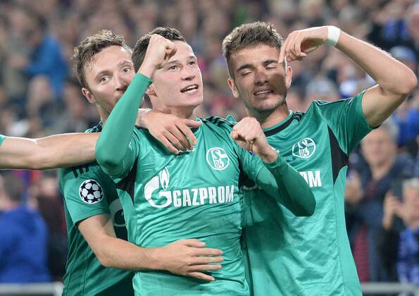 01.10.2013, xjhx, Fussball Champions League, FC Basel - FC Schalke 04, v.l. Julian Draxler (FC Schalke 04) Torjubel, Goal celebration, celebrate the goal 0:1