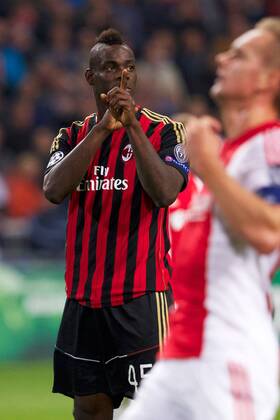 Mario Balotelli of AC Milan during the Champions League match between Ajax Amsterdam and AC Milan on Oktober 1, 2013 at the Amsterdam Arena in Amsterdam, The Netherlands. Ajax v AC Milan Champions League 2013 2014 xVIxxIVx 1826452