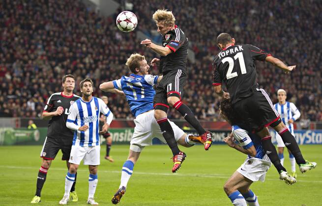 Leverkusen, 02.10.2013, BayArena Stefan Kiessling (Bayer) gegen David Zurutuza (San S) Bayer Leverkusen - Real Sociedad San Sebastian mm