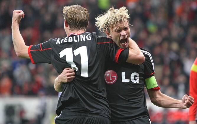 02.10.2013, Fussball Championsleague 2013 2014, Vorrunde, 2.Spieltag, Bayer 04 Leverkusen - Real Sociedad San Sebastian , in der BayArena Leverkusen. Jubel Stefan Kießling (Bayer Leverkusen) und Torschütze Simon Rolfes (Bayer Leverkusen) zum Tor zum 1:0