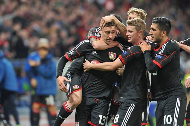 Fußball Champions League Gruppenphase 2. Spieltag Bayer Leverkusen - San Sebastian am 02.10.2013 in der BayArena in Leverkusen Torjubel zum 2:1 durch Jens Hegeler ( Leverkusen )