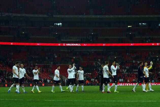 England v Poland - World Cup Qualifier . . Wembley, London, UK . . 15.10.2013 The England players on a lap of honour at the end.