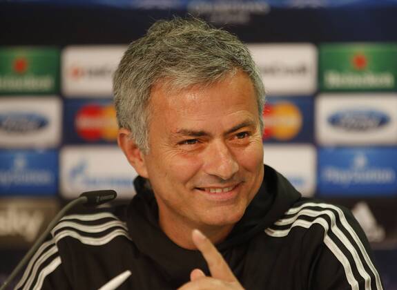 Düsseldorf , Deutschland, UEFA Champions League UEFA Pre-Match Pressekonferenz Chelsea FC im Konferenzzentrum im Flughafen in Düsseldorf am 21.10. 2013 Chelsea FC Trainer Jose MOURINHO (CFC)