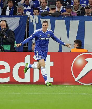 22.10.2013, xovx, Fussball Champions League, FC Schalke 04 - Chelsea London, v.l. Jubel bei Fernando Torres (FC Chelsea) nach dem Tor zum 0:1, Freisteller.