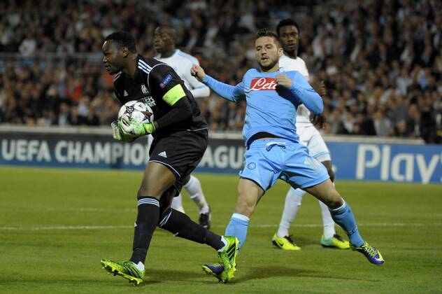 Mandanda (OM) FOOTBALL : Marseille vs Naples - Champions League - 22 10 2013 FranckPennant Panoramic 