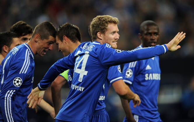 22-10-2013, Fussball, Saison 2013-2014, UEFA Champions League, Vorrunde, FC Schalke 04 - FC Chelsea, Jubel Andre Schürrle (FC Chelsea), hinten links Fernando Torres (FC Chelsea)