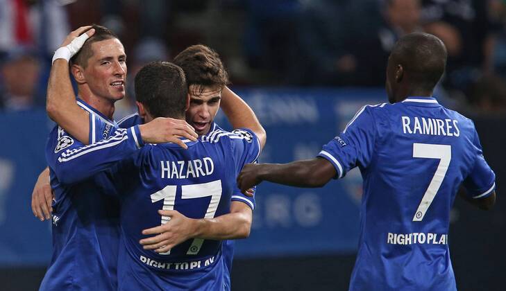 22.10.2013, Fussball Championsleague 2013 2014, Vorrunde, 3.Spieltag, FC Schalke 04 - FC Chelsea , in der Veltins-Arena Gelsenkirchen. Jubel Chelsea zum Tor zum 0:2 , v.l. Torschütze Fernando Torres (FC Chelsea) , Eden Hazard (FC Chelsea) , Oscar (FC Chelsea) und Ramires (FC Chelsea)