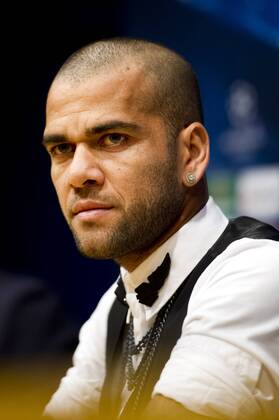 FC Barcelona s Daniel Alves attends a press conference at Camp Nou Stadium in Barcelona. November 5, 2013.  (20131105051)