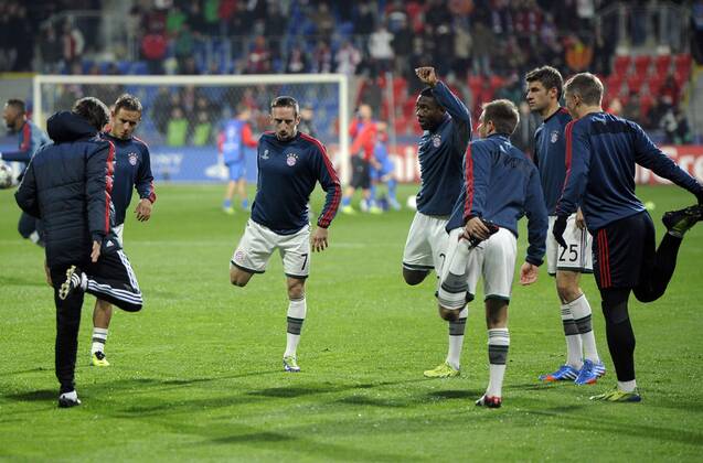 Bayern Munich players (centre Franck Ribery) are pictured prior to the 4th round of the Champions League group D soccer match FC Viktoria Plzen vs. FC Bayern Munich in Pilsen, Czech Republic, November 5, 2013. (CTKxPhoto PetrxEret) CTKPhotoP201311050821201  ert 0