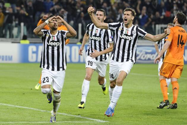 Db Torino 05 11 2013 - Champions League Juventus Turin vs Real Madrid: Torjubel Arturo Vidal 