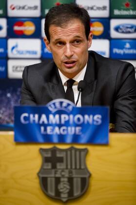 AC Milan s coach Massimiliano Allegri attends a press conference at Camp Nou Stadium in Barcelona. November 5, 2013.  (20131105081)