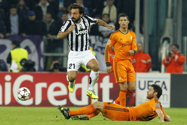Andrea Pirlo Juventus, Xabi Alonso Real Madrid, Torino 05-11-2013 Juventus Stadium Football Calcio 2013 2014 Champions League Juventus Turin - Real Madrid MarcoxBertorello