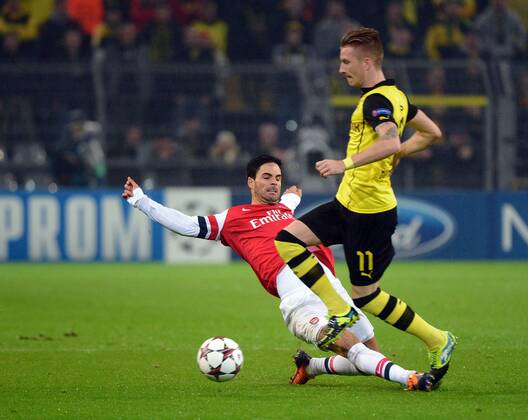 06.11.2013, xjhx, Fussball Champions League, Borussia Dortmund - Arsenal London, v.l. Marco Reus (Borussia Dortmund), Santi Cazorla (Arsenal London)