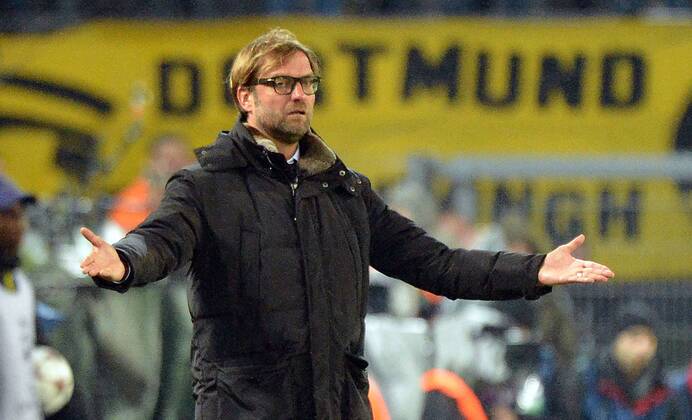 06.11.2013, xjhx, Fussball Champions League, Borussia Dortmund - Arsenal London, v.l. Trainer Jürgen Klopp (Borussia Dortmund) gibt Anweisungen, gestikuliert, mit den Armen gestikulieren gives instructions, gesticulate.