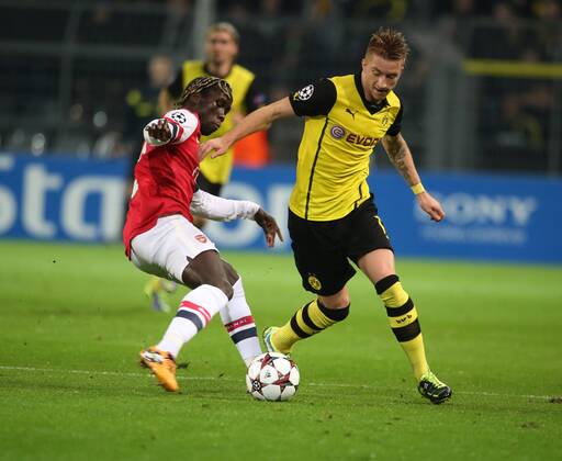 Dortmund, Fussball Männer, UEFA Champions League, Saison 2013 2014, Spieltag 4, Gruppe F , Borussia Dortmund vs FC Arsenal, 06.11.2013, Dortmundstadion, Dortmund, bacary sagna, arsena Marco Reus, BVB,