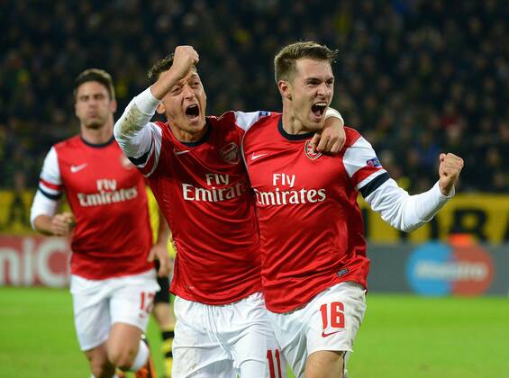 06.11.2013, xjhx, Fussball Champions League, Borussia Dortmund - Arsenal London, v.l. Mesut Özil (Arsenal London), Aaron Ramsey (Arsenal London) Torjubel, Goal celebration, celebrate the goal 0:1