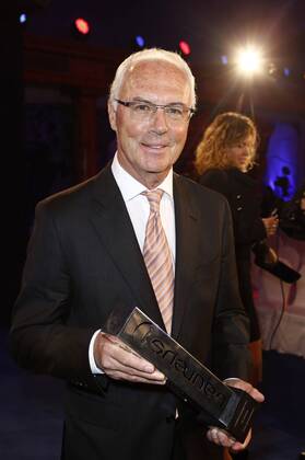 Preisträger Franz Beckenbauer bei der 9. Verleihung vom Laureus Medien Preis 2013 im Hotel Grand Tirolia. Kitzbühel, 11.11.2013 Foto:xS.xGabschx xFuturexImage
