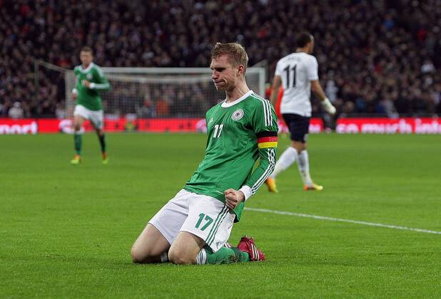 19.11.2013, xovx, Fussball Freundschaftsspiel England - Deutschland, v.l. Jubel bei Per Mertesacker (Deutschland) nach dem Tor zum 0:1, Aktion.