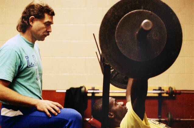 Athletics - Ben Johnson training session - Toronto Metropolitan Hotel Canada s Ben Johnson, serving a suspension for his failed drugs test at the Seoul Olympics, trains in the weights room with coach Loren Seagrave for his comeback race that took place the next month. 10 12 1990 