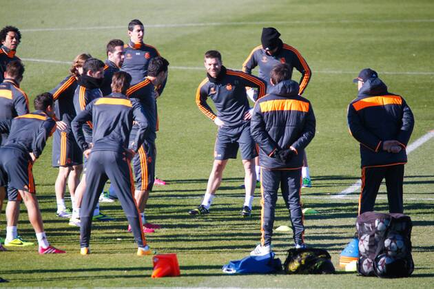 MADRID, SPAIN - NOVEMBER 26: First team players at Real Madrid training session at the Valdebebas sports complex ahead of Champions League match on November 26, 2013 in Madrid, Spain 