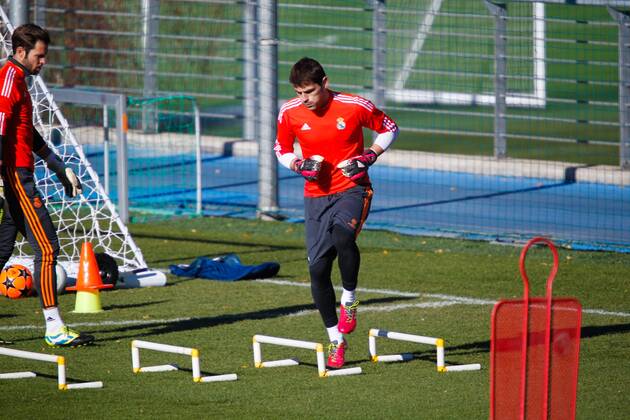 MADRID, SPAIN - NOVEMBER 26: Goalkeepers Jesus Fernandez (L) and Iker Casillas (R) at a Real Madrid training session at the Valdebebas sports complex ahead of Champions League match on November 26, 2013 in Madrid, Spain 