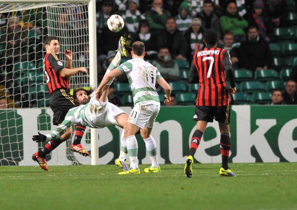 26.11.2013 Glasgow, Scotland. Giorgios Samaras tries an overhead kick during the UEFA Champions League Group H, game between Celtic FC and AC Milan. From Celtic Park Stadium, Glasgow. xMarkxDavisonx  ActionPlus20158238