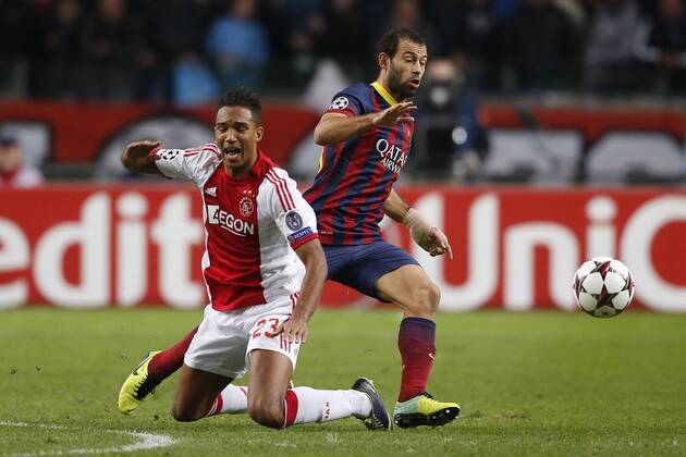 (L-R) Danny Hoesen of Ajax, Javier Mascherano of FC Barcelona during the Champions League match between Ajax Amsterdam and FC Barcelona on November 26, 2013 at the Amsterdam Arena in Amsterdam, The Netherlands. Ajax v FC Barcelona UEFA Champions League 2013 2014 xVIxLaurensxLindhoutxIVx 1924427
