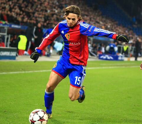 26.11.2013 Basel Fussball Herren Champions League Saison 2013 2014 St.Jakob Park FC Basel - FC Chelsea 1: 0 Bild zeigt Kay Voser (FC Basel) Aktion Einzelbild Foto 