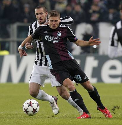 Giorgio Chiellini Juventus, Rurik Gislason Copenhagen, Torino 27-11-2013, Juventus Stadium, Football Calcio 2013 2014 Champions League, Juventus Turin - FC Copenhagen - MarcoBertorello Insidefoto MarcoxBertorello