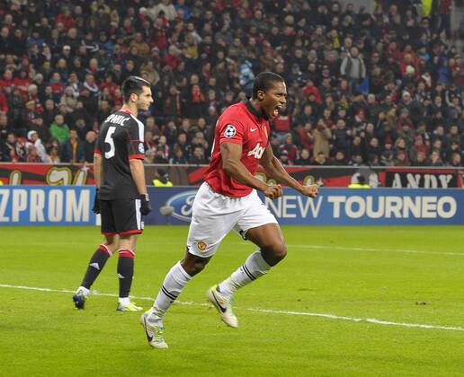 27.11.2013, Fussball Championsleague 2013 2014, Vorrunde, 5.Spieltag, Bayer 04 Leverkusen - Manchester United, in der BayArena Leverkusen. Antonio Valencia (Manchester United) jubelt.