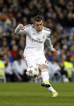 Soccer match between Real Madrid and Galatasaray Istanbul of the Champions League, held at the Santiago Bernabeu stadium, in Madrid 11 27 2013. Gareth Bale score 