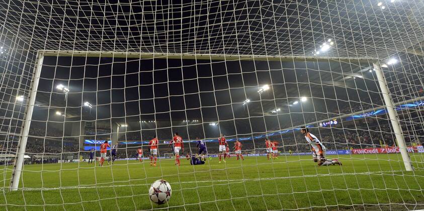 Artur of LS Benfica - RSC Anderlecht vs SL Benfica Lissabon - Champions League - Bruxelles - 27 11 2013 PhotoNews Panoramic 
