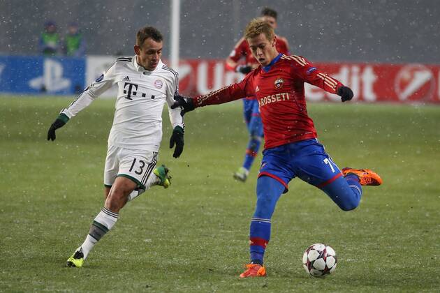 November 27, 2013. Russia, Khimki, arena New Khimki. CSKA s player Keisuke Honda and Bayern s player Marcio Rafinha in the 2013 14 UEFA Champions League s group stage match between CSKA Moscow and FC Bayern München - DmitryxGolubovich 