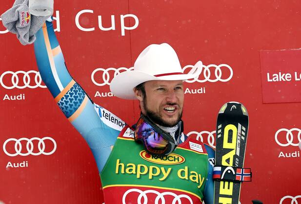 SKI ALPIN - FIS WC Lake Louise, Super G, Herren LAKE LOUISE,KANADA,01.DEZ.13 - SKI ALPIN - FIS Weltcup, Super G der Herren, Siegerehrung. Bild zeigt den Jubel von Aksel Lund Svindal (NOR). 