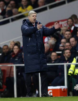 Arsenal s Arsene Wenger in action Arsenal v Everton - Premier League - Emirates Stadium - London - 08 12 2013 - Pic David Klein Sportimage EDITORIAL USE ONLY. No use with unauthorised audio, video, data, fixture lists, club league logos or live services. Online in-match use limited to 120 images, no video emulation. No use in betting, games or single club league player publications.