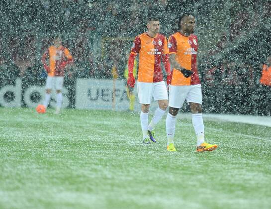 UEFA Champions League group B match between Galatasaray Istanbul and Juventus at Turk Telekom Arena Stadium on December 10, 2013 in Istanbul, Turkey. Pictured: Burak Yilmaz and Didier Drogba of Galatasaray. 