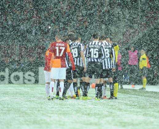 UEFA Champions League group B match between Galatasaray Istanbul and Juventus at Turk Telekom Arena Stadium on December 10, 2013 in Istanbul, Turkey. Pictured: Atmosphere of Stadium. 