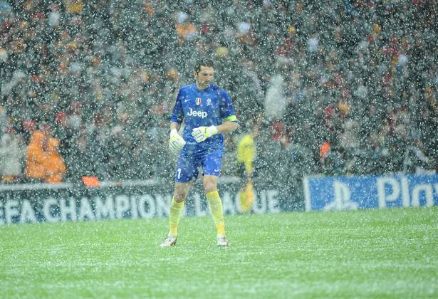 UEFA Champions League group B match between Galatasaray Istanbul and Juventus at Turk Telekom Arena Stadium on December 10, 2013 in Istanbul, Turkey. Pictured: Goalkeeper Gianluigi Buffon of Juventus. 