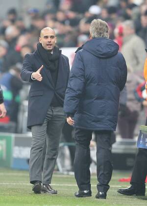10.12.2013, xtvx, Fussball Champions League, FC Bayern München - Manchester City, v.l. nach dem Spiel, after the match Trainer Pep Guardiola (FC Bayern München) Trainer Manuel Pellegrini (Manchester City)
