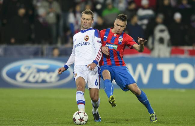 Aleksej Berezuckij (left, CSKA) and Michal Duris (Pilsen) during the 6th round Champions League match FC Viktoria Plzen vs CSKA Moscow played in Pilsen, Czech Republic, on December 10, 2013. (CTKxPhoto MichalxKamaryt) CTKPhotoP201312100951401  kmt 8
