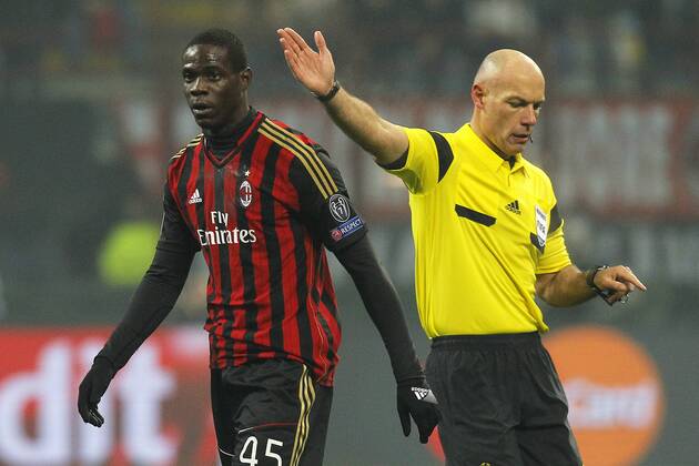 Mario Balotelli Milan, Howard Webb referee, Milano 11-12-2013, Stadio Giuseppe Meazza, Football Calcio 2013 2014, Champions League, Milan - Ajax, Foto Marco Bertorello Insidefoto MarcoxBertorello