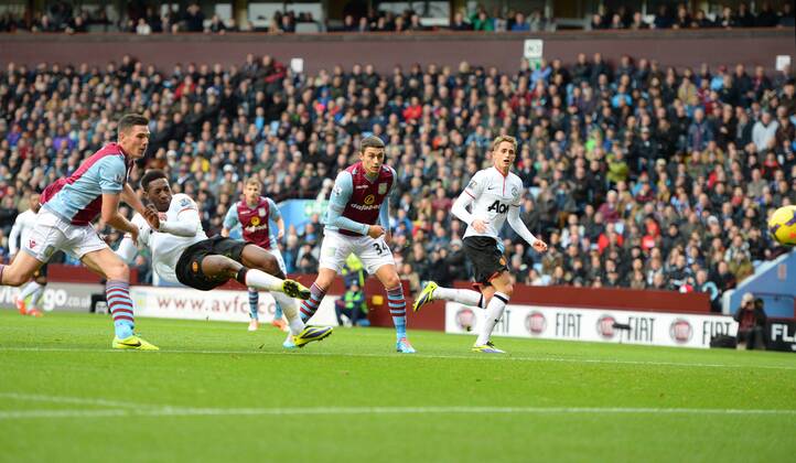 Danny Welbeck of Manchester United scores the first goal - Barclays Premier League - Aston Villa vs Manchester United (ManU) - Villa Park Stadium - Birmingham - England - 15th December 2013 - Picture SimonxBellis Sportimage EDITORIAL USE ONLY. No use with unauthorised audio, video, data, fixture lists, club league logos or live services. Online in-match use limited to 120 images, no video emulation. No use in betting, games or single club league player publications.