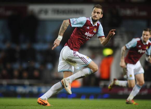 Football - 2013 2014 Capital One League Cup - Semi-Final: West Ham United vs. Manchester City West Ham s Roger Johnson at Upton Park. COLORSPORT ANDREW COWIE