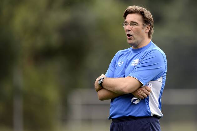 VDV-Trainingscamp --- Fussball --- 1.Bundesliga --- 09.07.2012 Ralf Zumdick (Trainer VDV), Einzelbild, halbe Figur