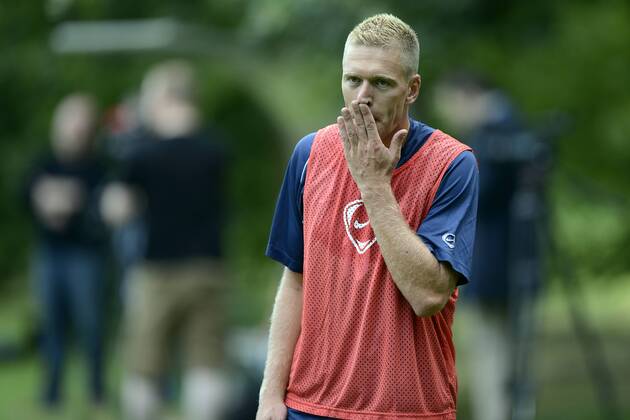 VDV-Trainingscamp --- Fussball --- 1.Bundesliga --- 09.07.2012 Christian Rahn (VDV), Gestik, Einzelbild, halbe Figur