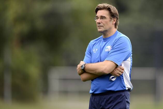 VDV-Trainingscamp --- Fussball --- 1.Bundesliga --- 09.07.2012 Ralf Zumdick (Trainer VDV), Einzelbild, halbe Figur