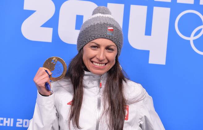 13 02 2014 RUSSIA SOCHI - JUSTYNA KOWALCZYK LADIES 10 KM CLASSIC MEDAL CEREMONY WINTER OLYMPIC GAMES SOCHI 2014 KRAKFOTO NEWSPIX.PL --- Newspix.pl  JAG_3277
